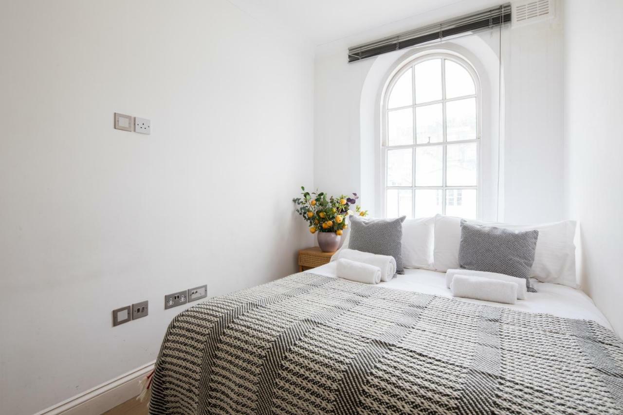 Gloucester Terrace By Lime Street London Eksteriør bilde